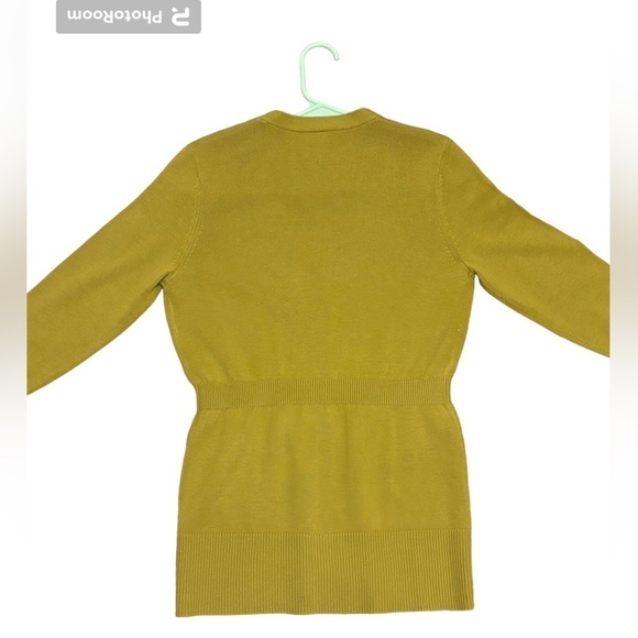 Ann Taylor tunic length cardigan sweater. Very soft material! Size small - Picture 8 of 8